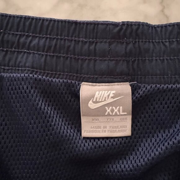 Nike Shorts Mens XXL Navy Blue Mesh Lined Swim Trunks Zip Pockets - Picture 3 of 12
